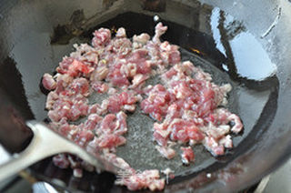 牛肉炒米饭的做法步骤:4