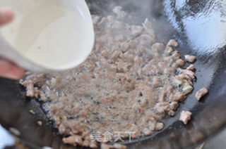 牛肉炒米饭的做法步骤:5
