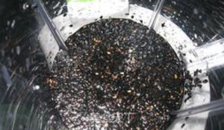 润肠通便健脑益智糖水——核桃芝麻糊的做法步骤:4