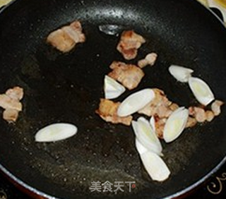 辣白菜炒五花肉的做法步骤:6