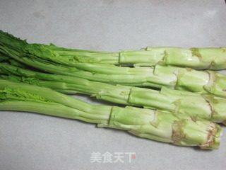 大俗大雅咸肉炖靠菜的做法步骤：1