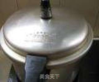 葡萄干蜜枣粽的做法步骤:11