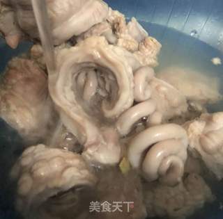 黑乐砂锅啫啫生肠的做法步骤:7