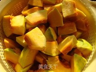 椰汁香蘋南瓜甜湯的做法步骤:5