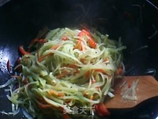 爽口小菜—椒油笋丝的做法步骤:7