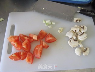 浓郁奶香【蘑菇鸡肉焗饭】的做法步骤:2