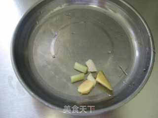 瑶柱炖鸡汤的做法步骤:5