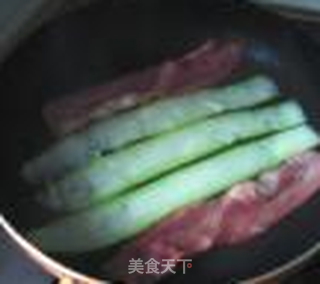 西葫芦培根卷的做法步骤：2