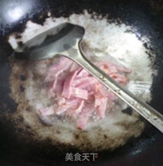 芹菜培根炒乌冬面的做法步骤：6