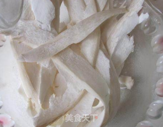 杏鲍菇香肠卷的做法步骤:2