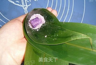 粗粮美食——紫薯迷你粽的做法步骤:8