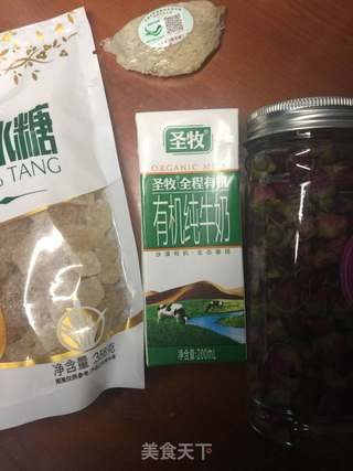 玫瑰花牛奶炖燕窝的做法步骤：1