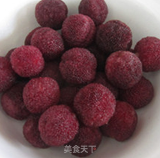 冰糖杨梅的做法步骤:2