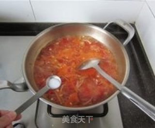 番茄金针蛋花汤的做法步骤:11
