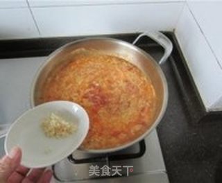 番茄金针蛋花汤的做法步骤:13