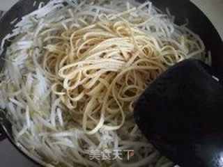 酸辣豆芽的做法步骤：6