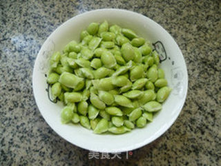 咸菜里脊肉炒毛豆的做法步骤:2