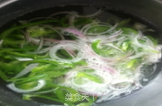8寸烤肠披萨的做法步骤:3