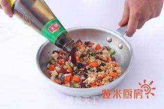 三鲜蚝油炒饭的做法步骤:3