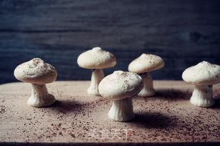 蘑菇蛋白糖的做法步骤:11