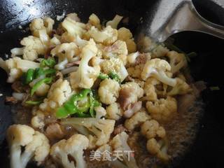菜花炒肉的做法步骤:9