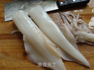 香辣炒鱿鱼的做法步骤:2