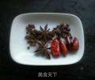 饭店美味在家做——水煮肉片的做法步骤:2