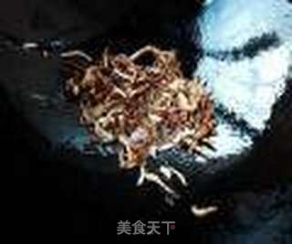 菌脚干煸胡萝卜的做法步骤:4