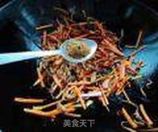 菌脚干煸胡萝卜的做法步骤:6