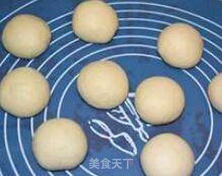 美味的甜甜圈的做法步骤:3