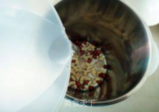 家有考生:健脑益智饮品——花生核桃露的做法步骤:4