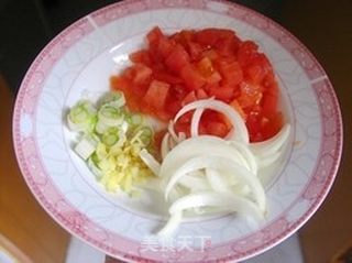 简单也营养——茄汁乌冬面的做法步骤:2