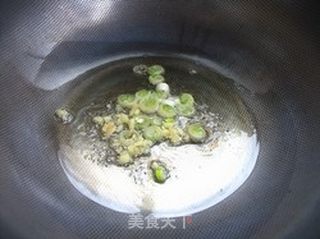 简单也营养——茄汁乌冬面的做法步骤:4