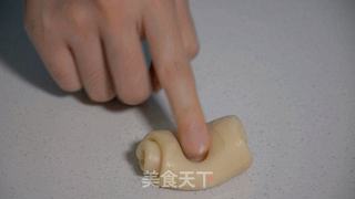 【小森妈妈菜谱】美味蛋黄酥的做法步骤:9