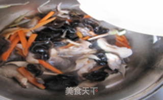 鲜蘑炒木耳的做法步骤:8