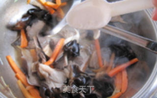 鲜蘑炒木耳的做法步骤:9