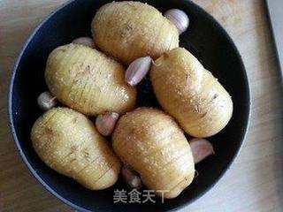 Roasted Potato 海盐烤土豆的做法步骤：2