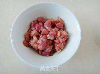 番茄香葱炒肉的做法步骤:2