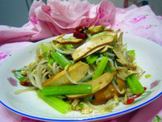 【香干炒青芹】--孕妈咪16周食谱的做法步骤:7