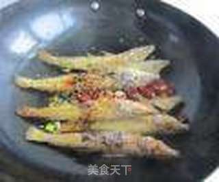 红烧沙丁鱼的做法步骤:8