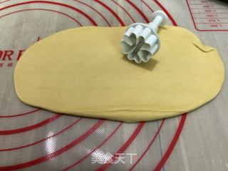 双色花式馒头的做法步骤:10