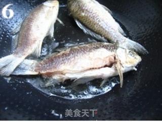 萝卜丝鲫鱼汤的做法步骤:6