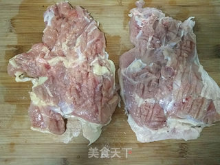 蜜汁鸡肉卷的做法步骤：1