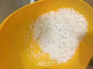香肠蒸饭的做法步骤:2