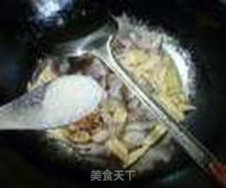 腐竹炒牛蛙的做法步骤:13