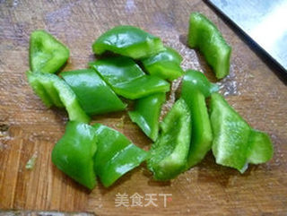 灯椒茭白炒淡菜的做法步骤:5