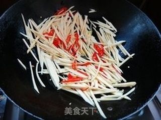 泡椒炒茭白的做法步骤:4