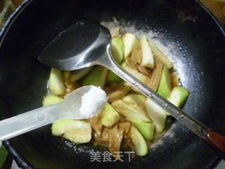 面筋炒夜开花的做法步骤：12