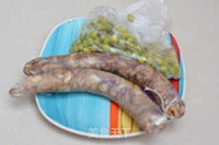 豌豆腊肠粽的做法步骤:3