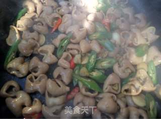 尖椒炒肥肠的做法步骤:10
